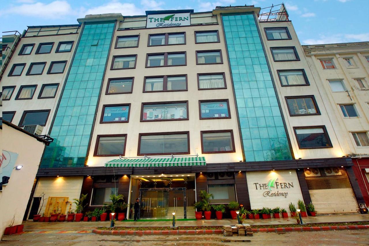 ホテル The Fern Residency ノイダ エクステリア 写真
